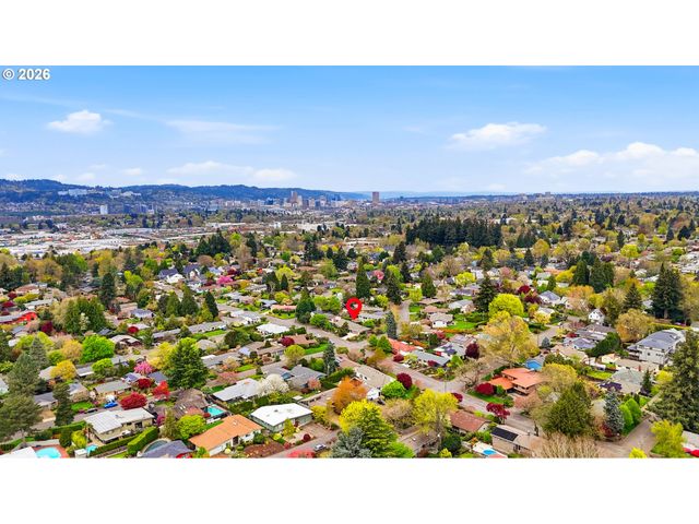 3435 Se RAYMOND St, Portland, OR 97202