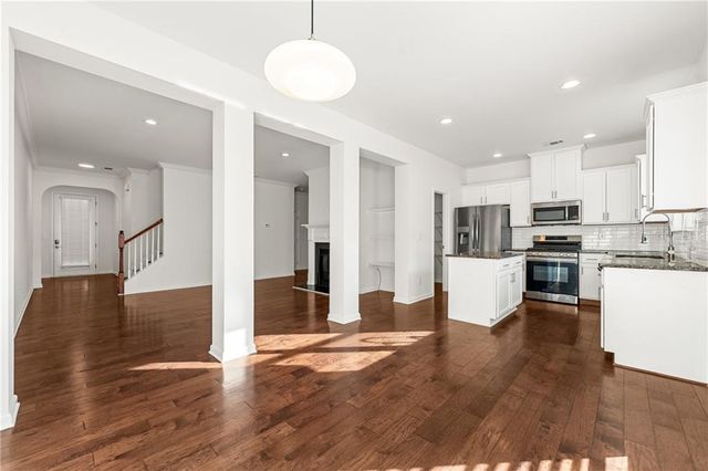 2434 Sardis Chase Ct, Buford, GA 30519