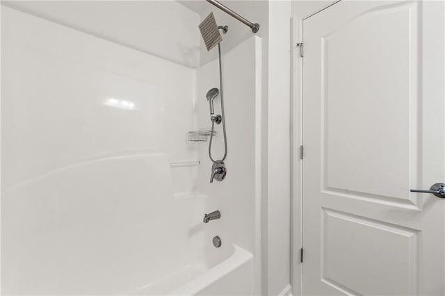 2434 Sardis Chase Ct, Buford, GA 30519