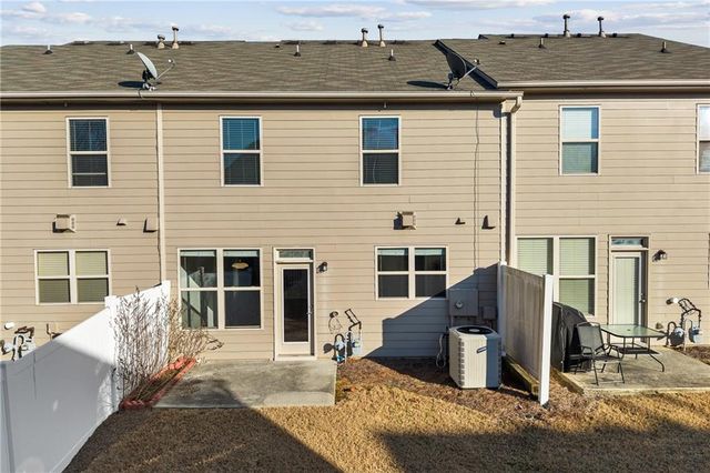 2434 Sardis Chase Ct, Buford, GA 30519