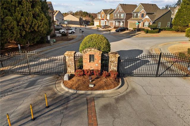 2434 Sardis Chase Ct, Buford, GA 30519