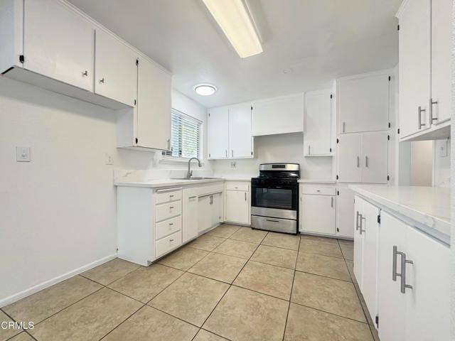 1203 W Avenue H8, Lancaster, CA 93534