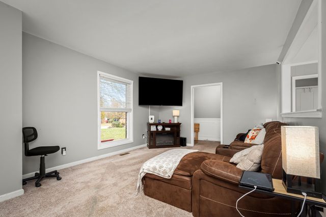 1265 Woodvale Dr, Gallatin, TN 37066