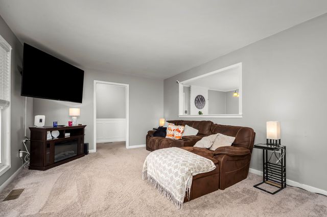 1265 Woodvale Dr, Gallatin, TN 37066