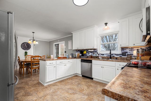 1265 Woodvale Dr, Gallatin, TN 37066