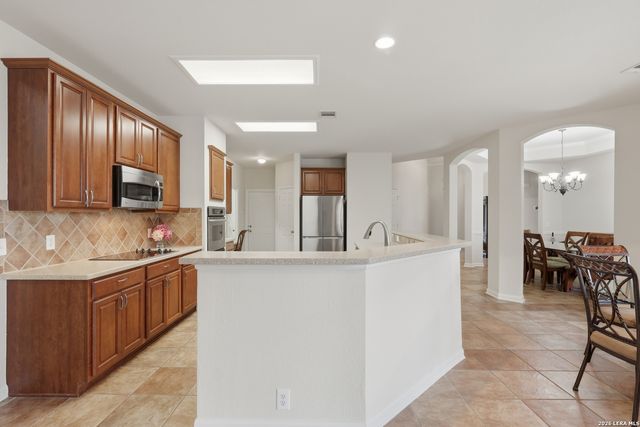 19203 Brannan Blf, San Antonio, TX 78258