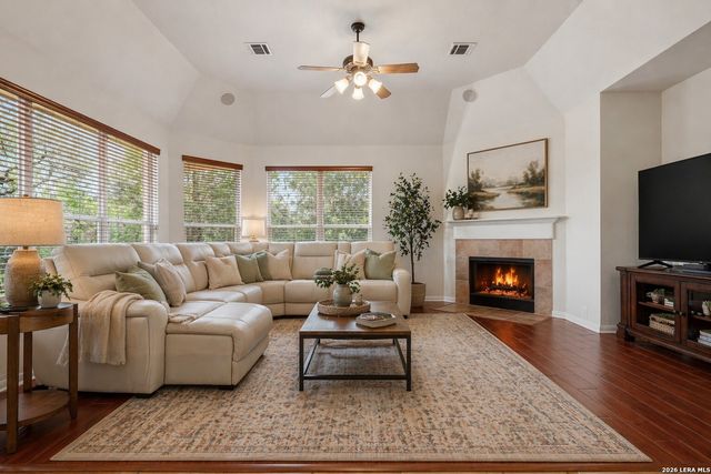 19203 Brannan Blf, San Antonio, TX 78258