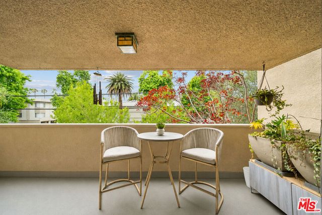 630 Idaho Avenue 204, Santa Monica, CA 90403