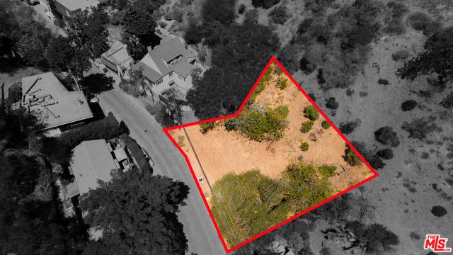 8169 Kirkwood Drive, Los Angeles, CA 90046