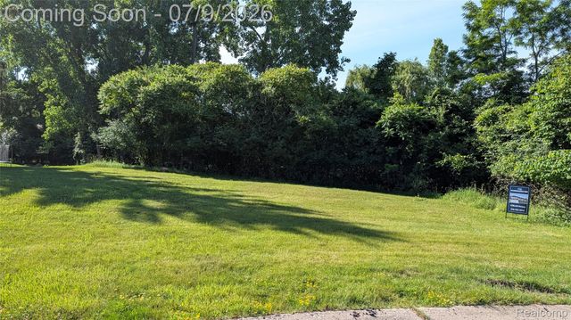 1733 Morningside Way, Bloomfield Hills, MI 48302