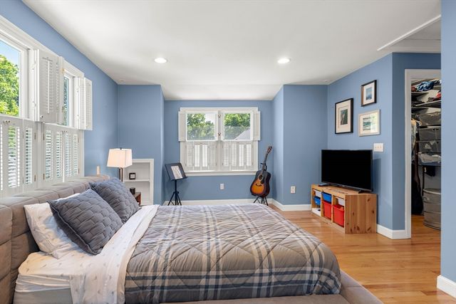 17 Fenmere Avenue, Wellesley, MA 02482
