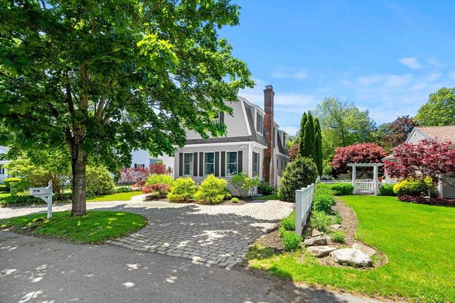 17 Fenmere Avenue, Wellesley, MA 02482