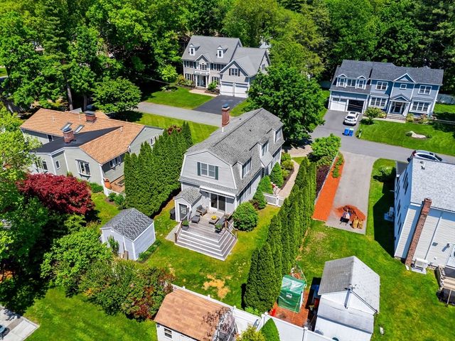 17 Fenmere Avenue, Wellesley, MA 02482