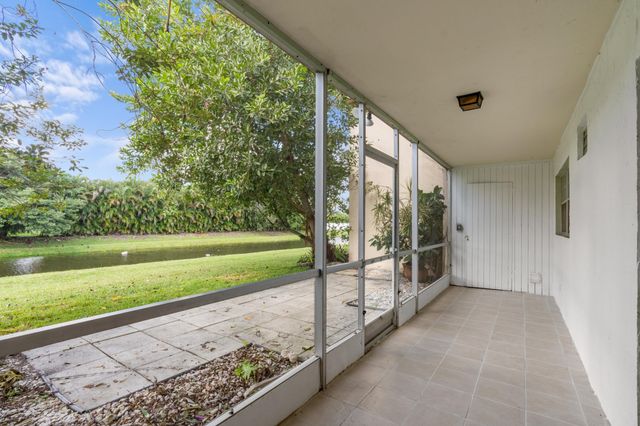 10693 N Military Trail 7, West Palm Beach, FL 33410