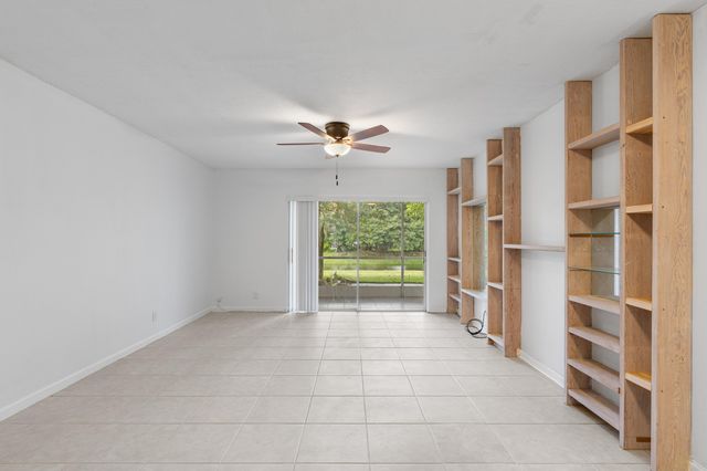 10693 N Military Trail 7, West Palm Beach, FL 33410
