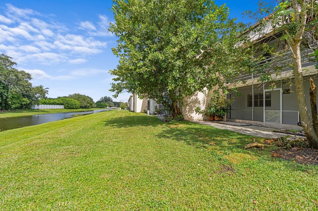 10693 N Military Trail 7, West Palm Beach, FL 33410