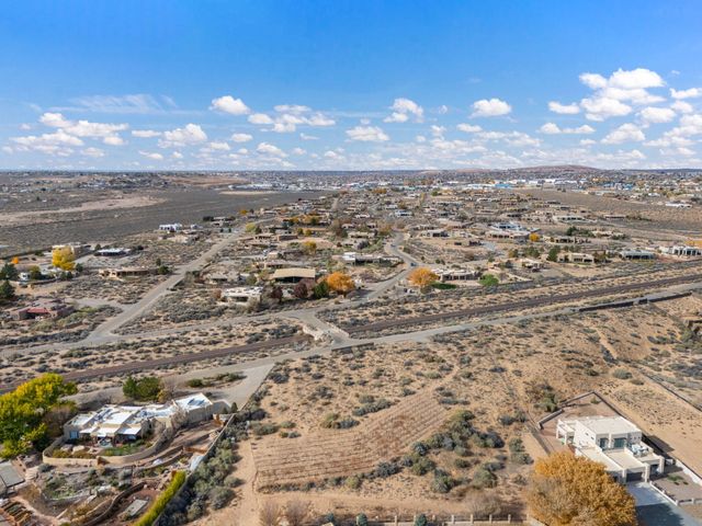 Calle Contenta, Corrales, NM 87048