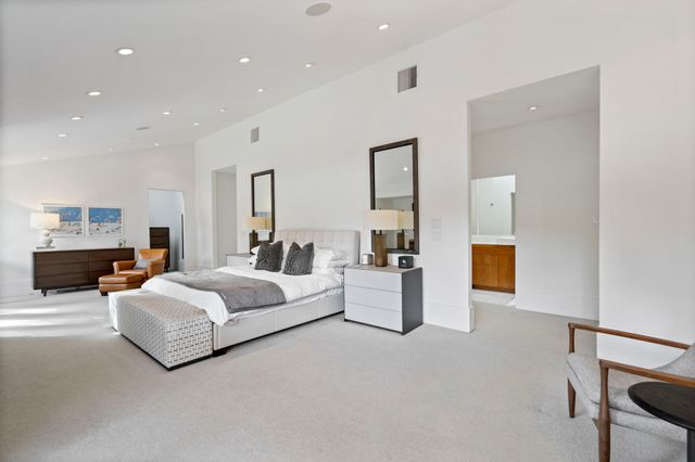 6919 N Janmar Drive, Dallas, TX 75230