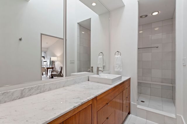 6919 N Janmar Drive, Dallas, TX 75230