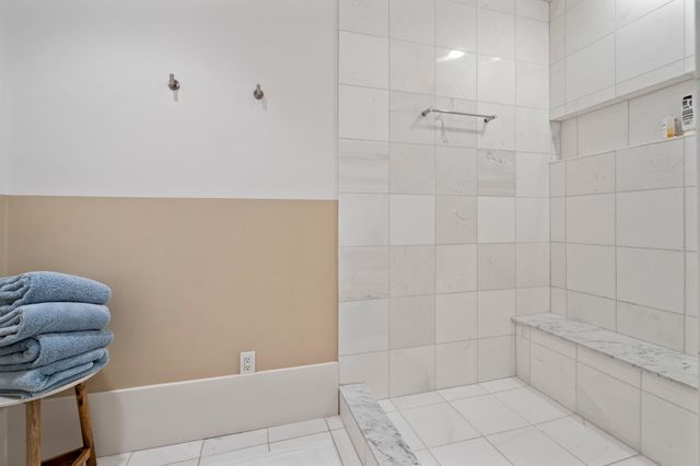 6919 N Janmar Drive, Dallas, TX 75230