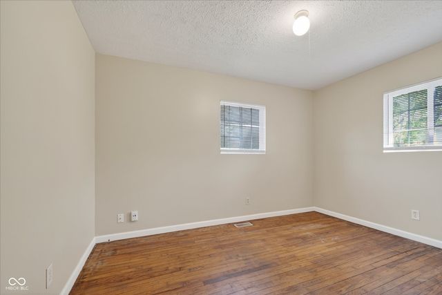 1023 S Worth Avenue, Indianapolis, IN 46241