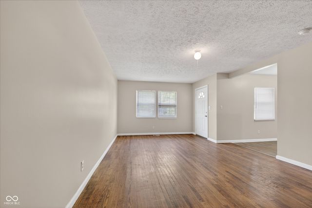 1023 S Worth Avenue, Indianapolis, IN 46241