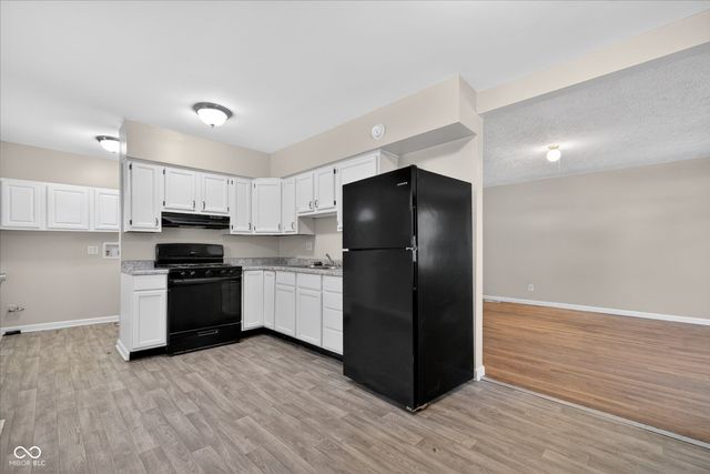 1023 S Worth Avenue, Indianapolis, IN 46241