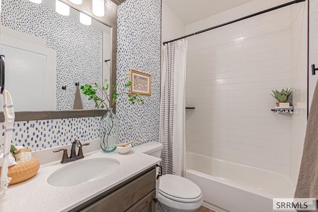 3184 S Chartwell Gardens, Ammon, ID 83406