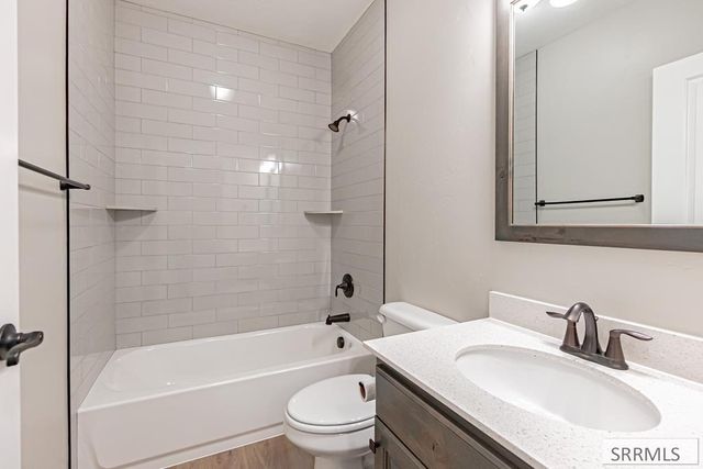 3184 S Chartwell Gardens, Ammon, ID 83406