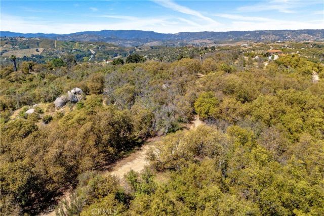 6 El Prado Road, Temecula, CA 92590