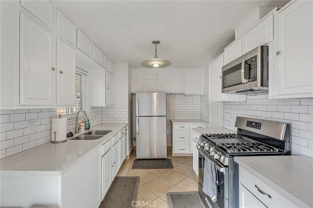 1604 Sunset, Barstow, CA 92311