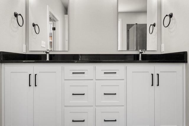 1119 N 6th Street, Wolfforth, TX 79382