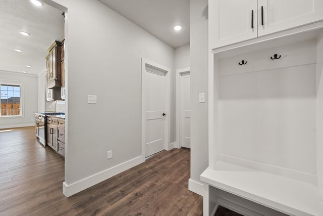 1119 N 6th Street, Wolfforth, TX 79382