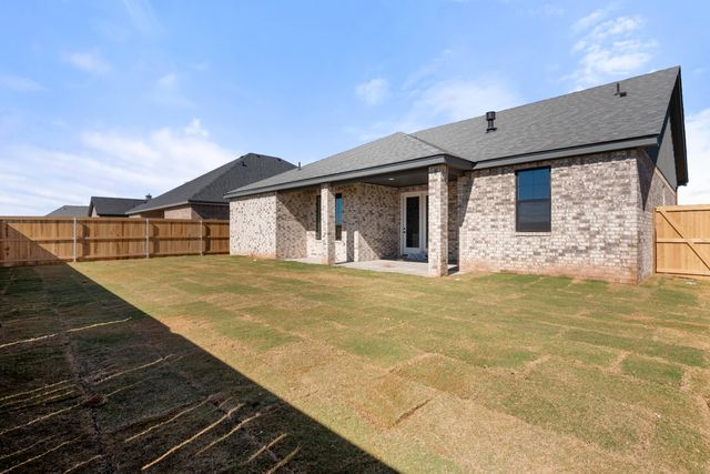 1119 N 6th Street, Wolfforth, TX 79382