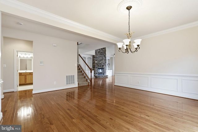 311 GREBE DR, Lake Frederick, VA 22630