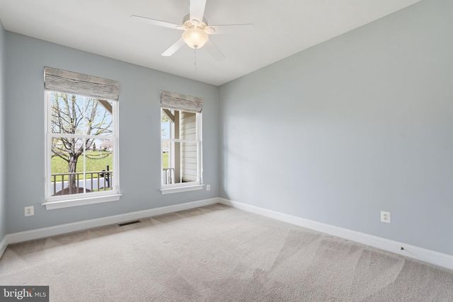 311 GREBE DR, Lake Frederick, VA 22630
