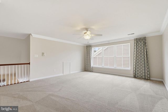 311 GREBE DR, Lake Frederick, VA 22630