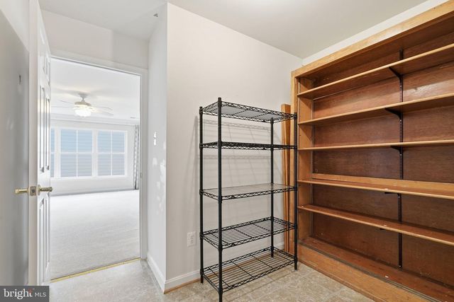 311 GREBE DR, Lake Frederick, VA 22630