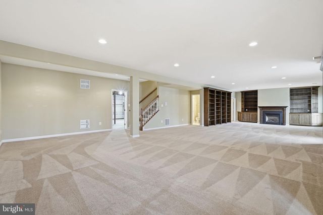 311 GREBE DR, Lake Frederick, VA 22630