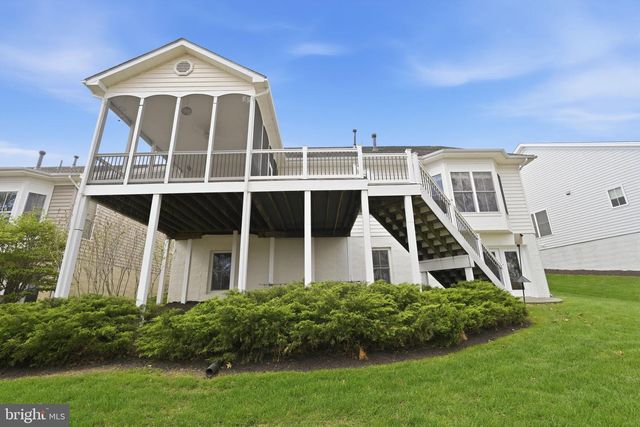 311 GREBE DR, Lake Frederick, VA 22630