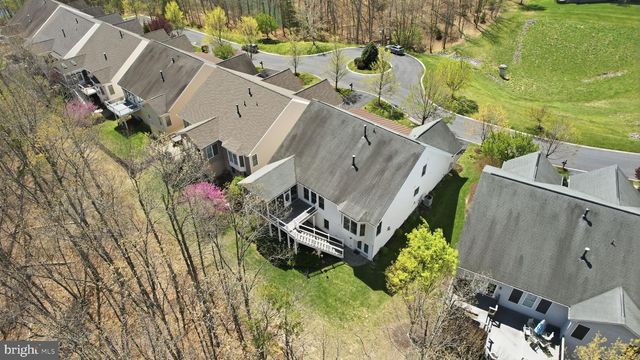 311 GREBE DR, Lake Frederick, VA 22630