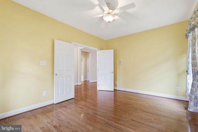 311 GREBE DR, Lake Frederick, VA 22630