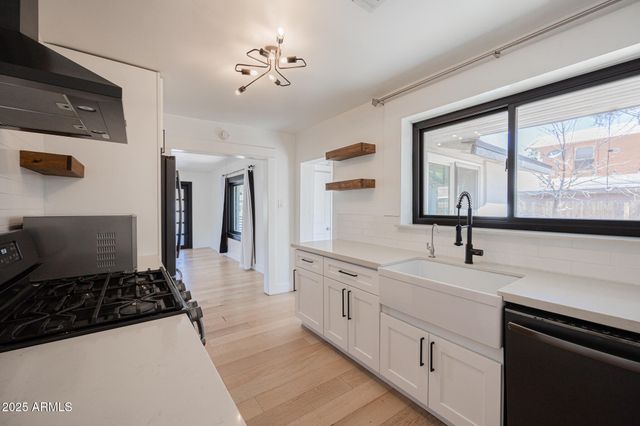 617 N 14TH Street, Phoenix, AZ 85006