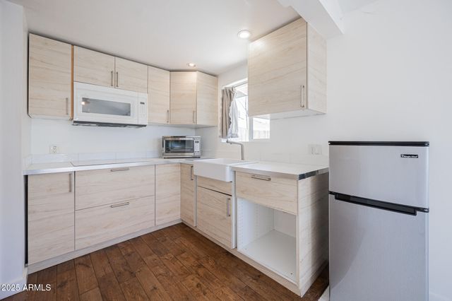 617 N 14TH Street, Phoenix, AZ 85006