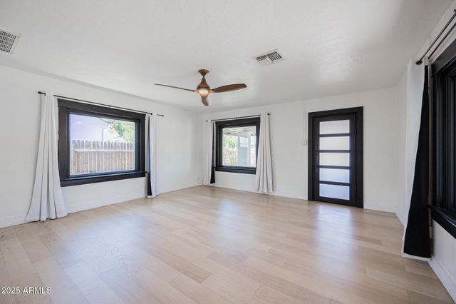 617 N 14TH Street, Phoenix, AZ 85006