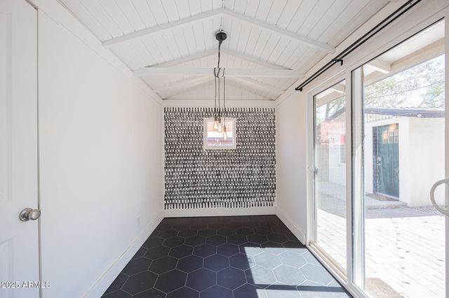 617 N 14TH Street, Phoenix, AZ 85006