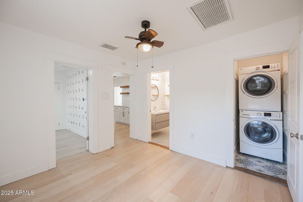Image 12 of property listing at 617 N 14TH Street, Phoenix, AZ 85006