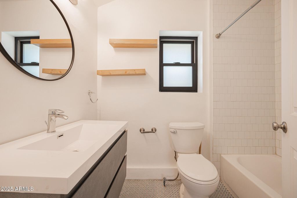 Image 13 of property listing at 617 N 14TH Street, Phoenix, AZ 85006