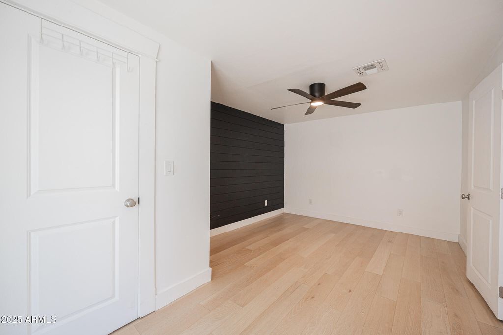 Image 15 of property listing at 617 N 14TH Street, Phoenix, AZ 85006