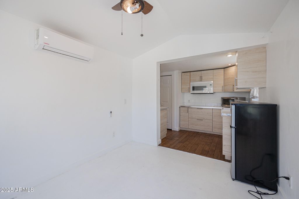 Image 26 of property listing at 617 N 14TH Street, Phoenix, AZ 85006